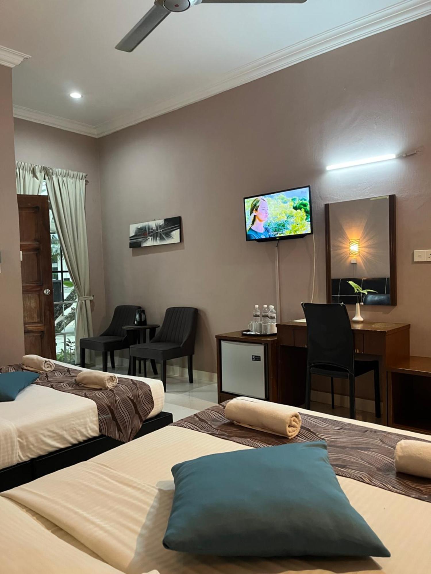 White Lodge Pantai Cenang  Ngoại thất bức ảnh