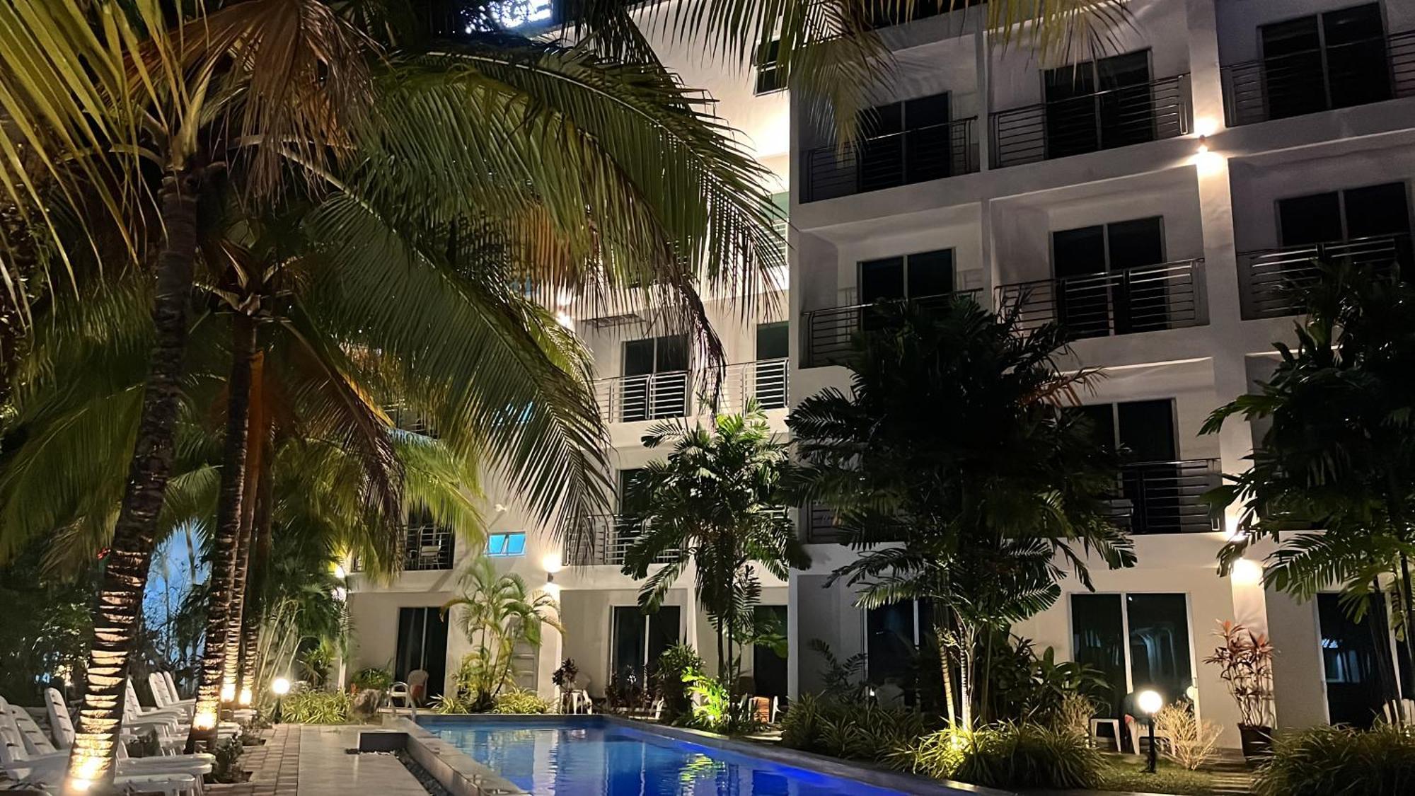 White Lodge Pantai Cenang  Ngoại thất bức ảnh