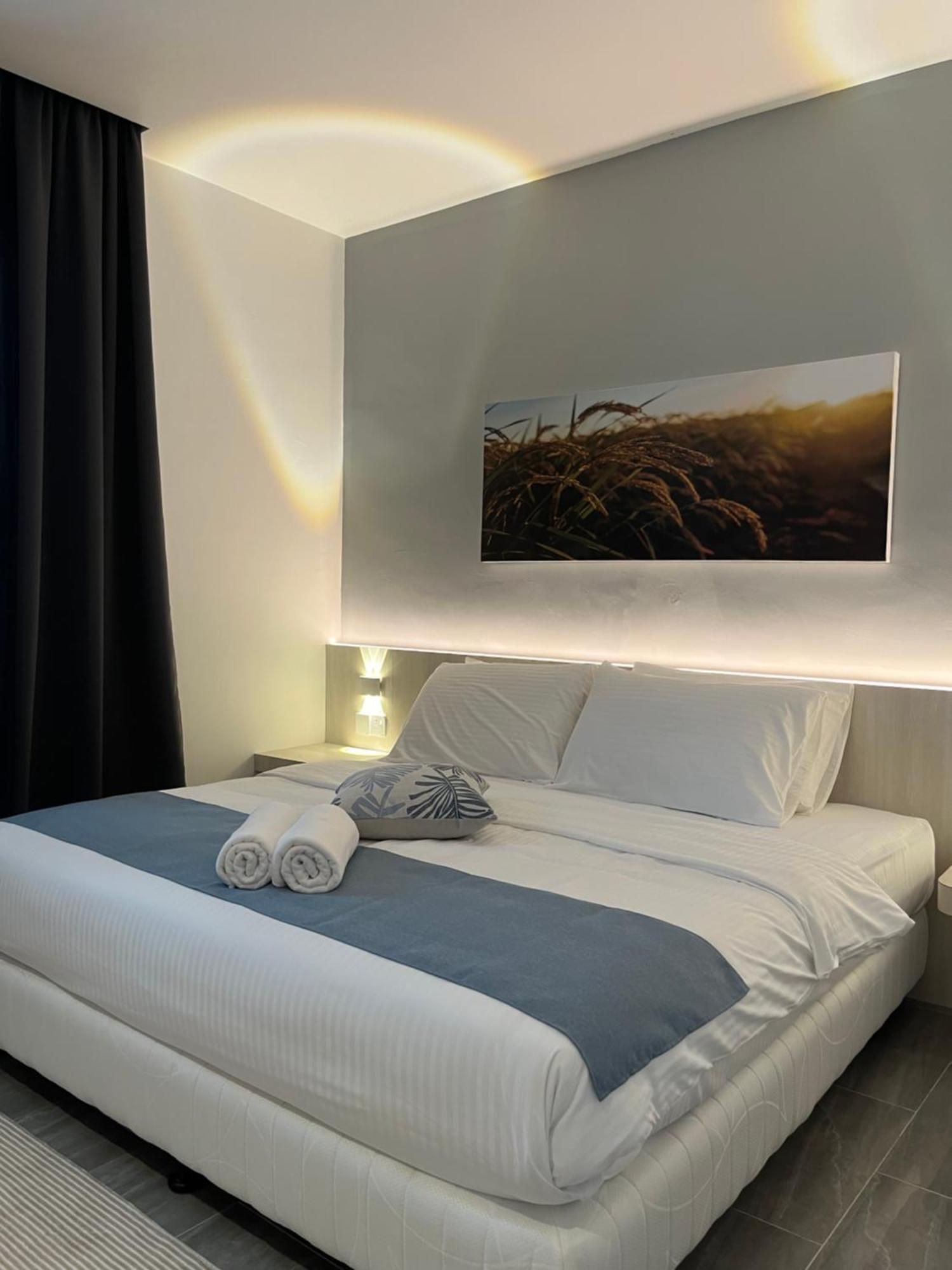 White Lodge Pantai Cenang  Ngoại thất bức ảnh