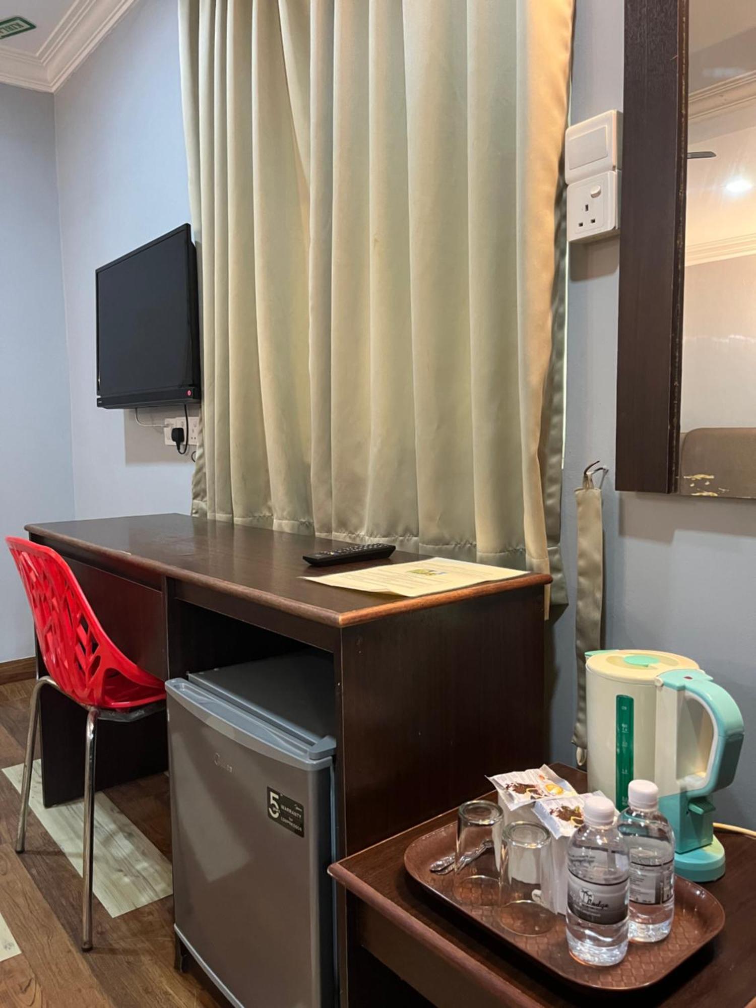 White Lodge Pantai Cenang  Ngoại thất bức ảnh