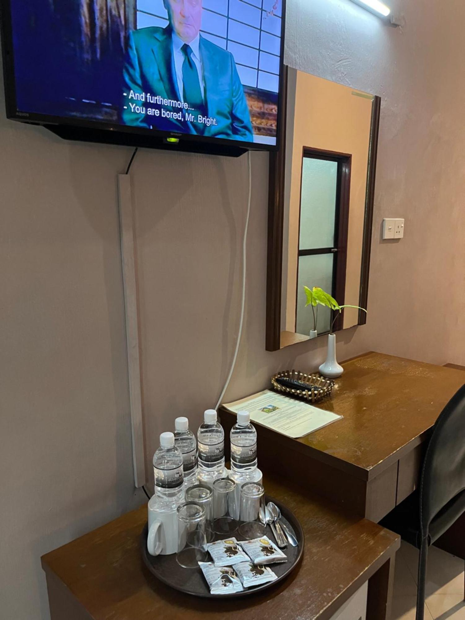White Lodge Pantai Cenang  Ngoại thất bức ảnh