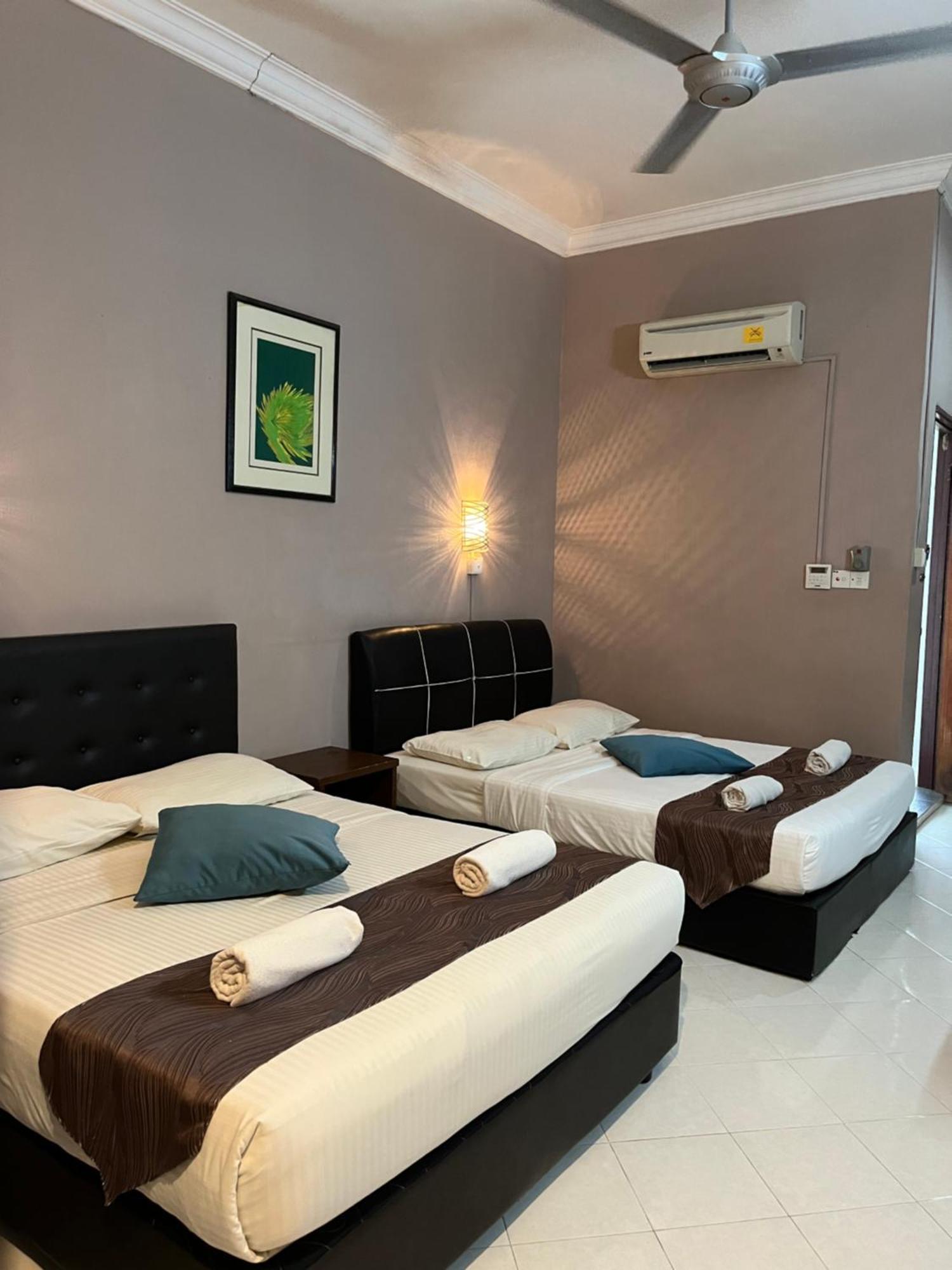 White Lodge Pantai Cenang  Ngoại thất bức ảnh