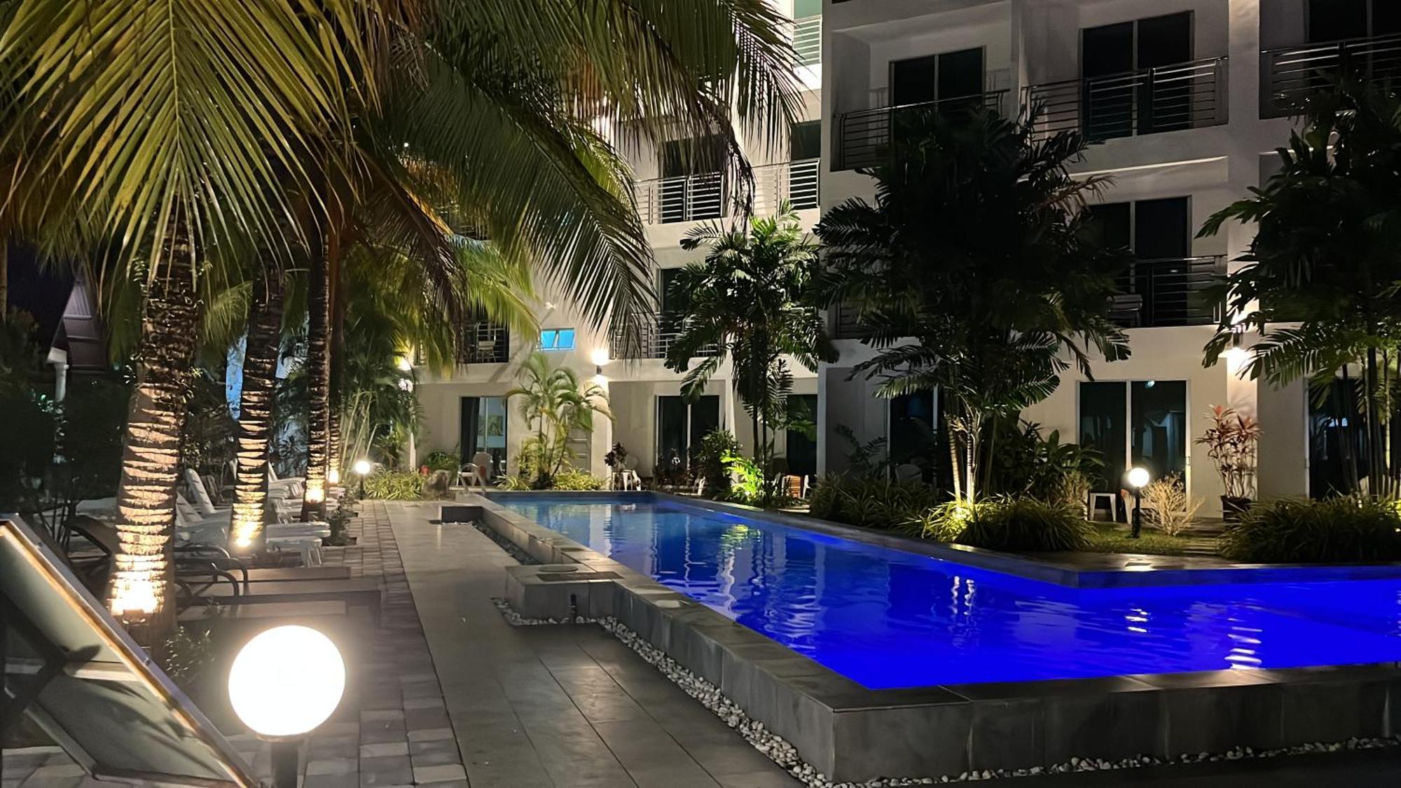 White Lodge Pantai Cenang  Ngoại thất bức ảnh