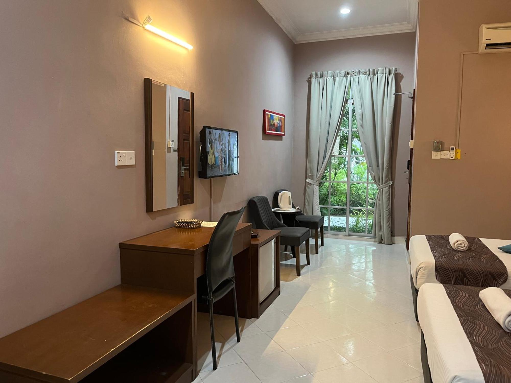 White Lodge Pantai Cenang  Ngoại thất bức ảnh